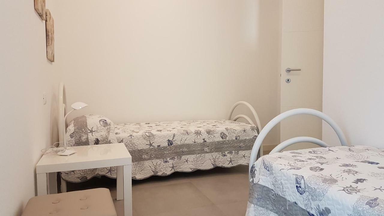 Alma Apartment Сирмионе Екстериор снимка